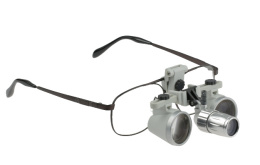Lupa okularowa Zumax SLE (ramka klasyczna) + źródło światła Zumax HL 8300